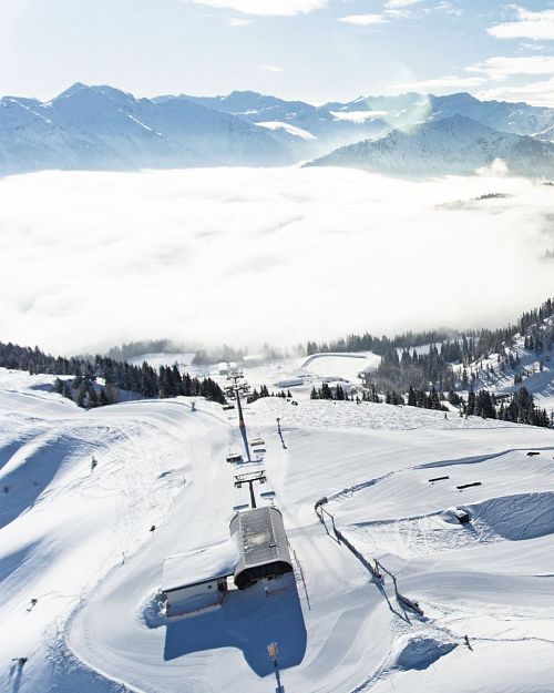 The woods are the goods – Burton “The Stash“